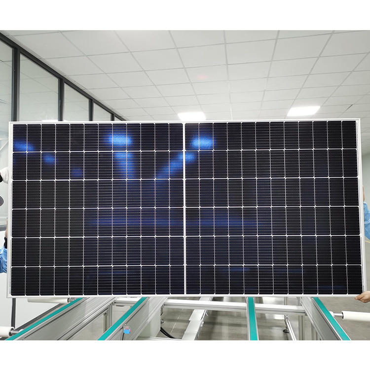 استخدام المنزل في الهواء الطلق 400W 450W 600W وحدات الطاقة الشمسية الكهروضوئية لـ OFF GRID Solar Systems Solar Light Solar Panel