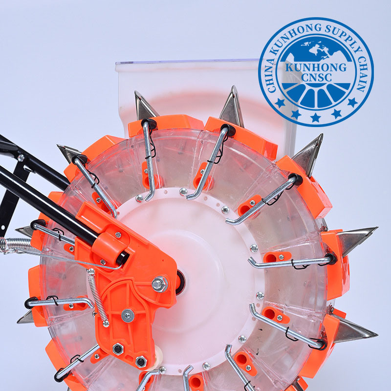 الأسمدة مزرعة آلة الزراعة متعددة الوظائف وفول الصويا اليدوي بذور دفع يدوي