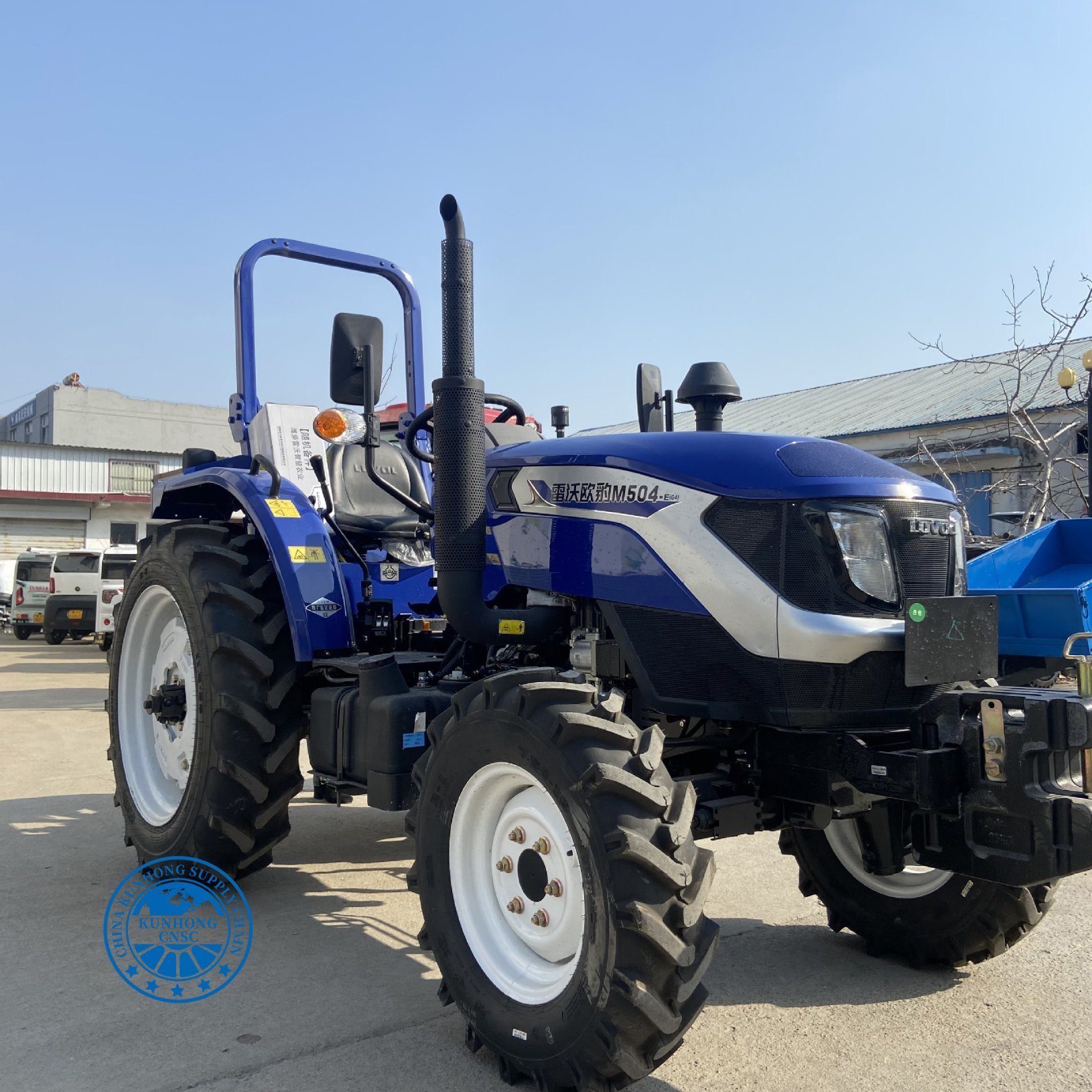 الآلات الزراعية الجرار الصغيرة 2WD جرار مزرعة صغيرة مع اللودر الأمامي