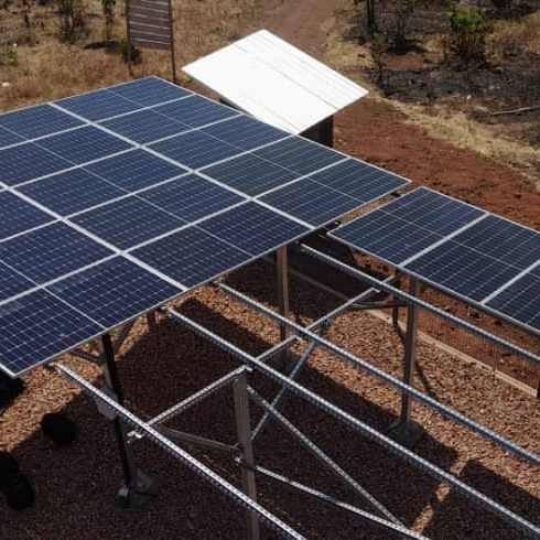 Bluesun Solar Panel Carport Ground Mount Aluminy Aluminium Solar Plants Brackets for Roof أو Spround