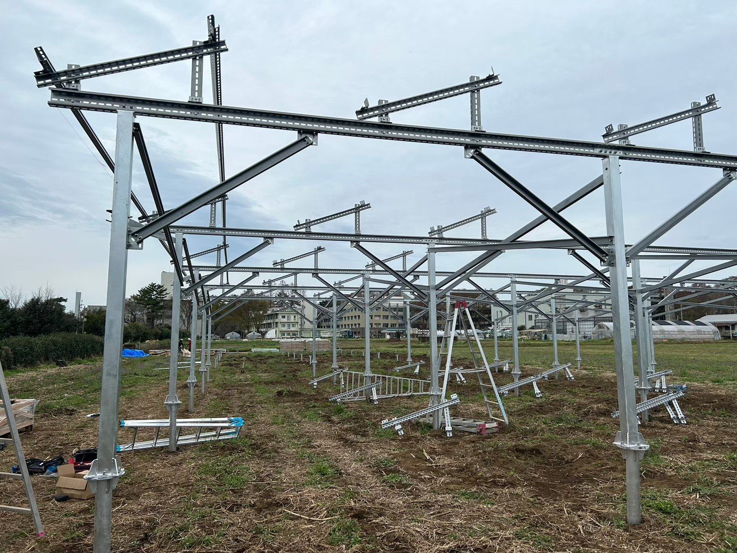 تركيب دعم الطاقة الشمسية الكهروضوئية على شكل زنك المصنوع من الألومنيوم مقاومة تآكل المغنيسيوم بمقاومة كبيرة