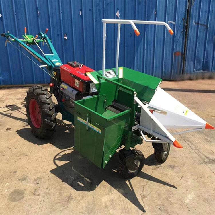 حصادة الذرة