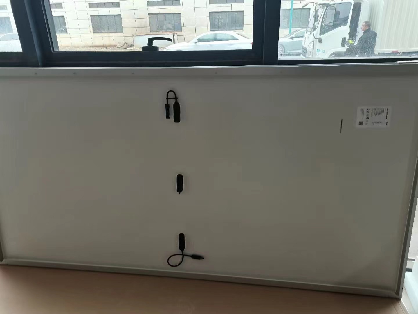 ألواح شمسية عالية الجودة 500W ألواح نصف الخلايا Solar 400W