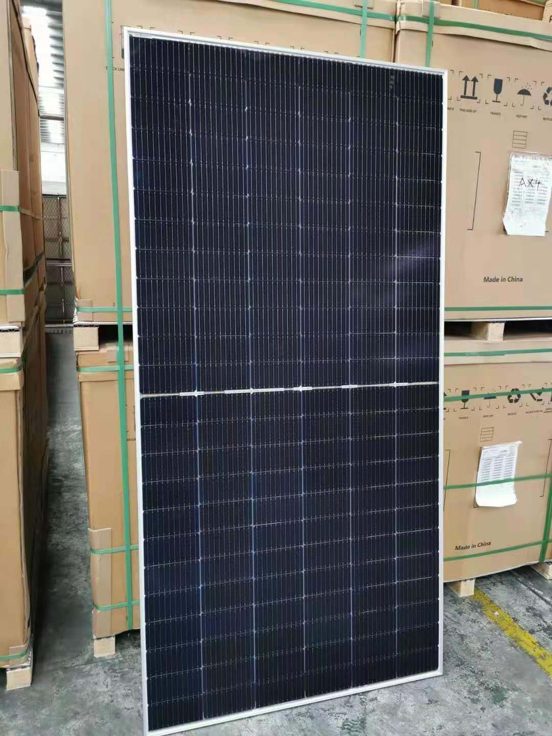 Solar Vertex Mono Crystalline 550W 650W 670WP Solar Paner